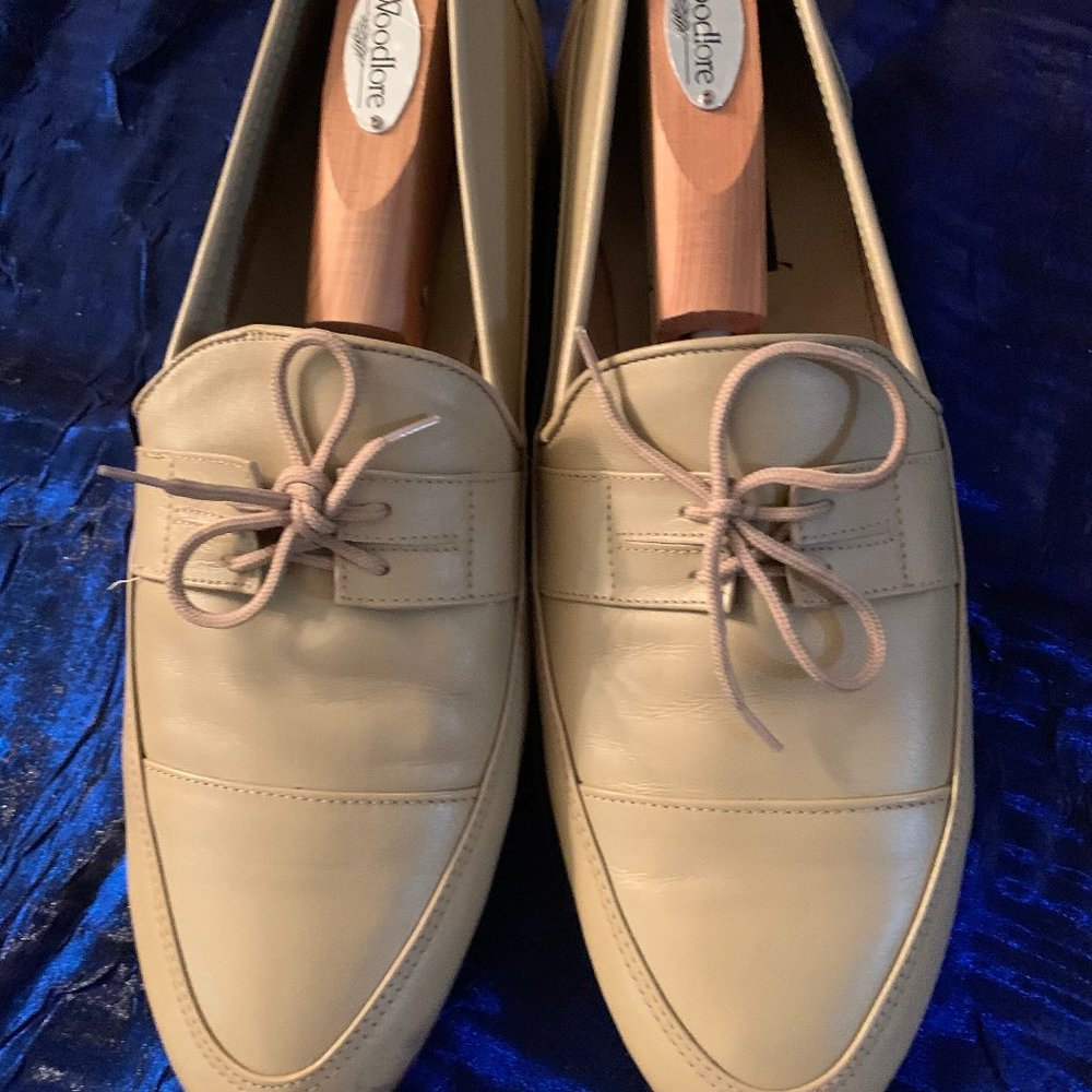 Very nice Couture Slip on!